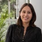 Color portrait of Fernanda Ruiz.